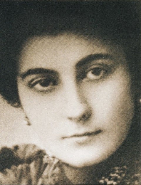 Елена Ивановна Рерих фото.jpg