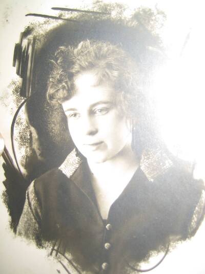 Нина Абрамова.jpg