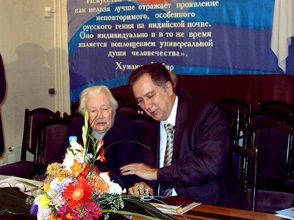08-10-2004 Л.В.Шапошникова и А.С.Соколов.jpg